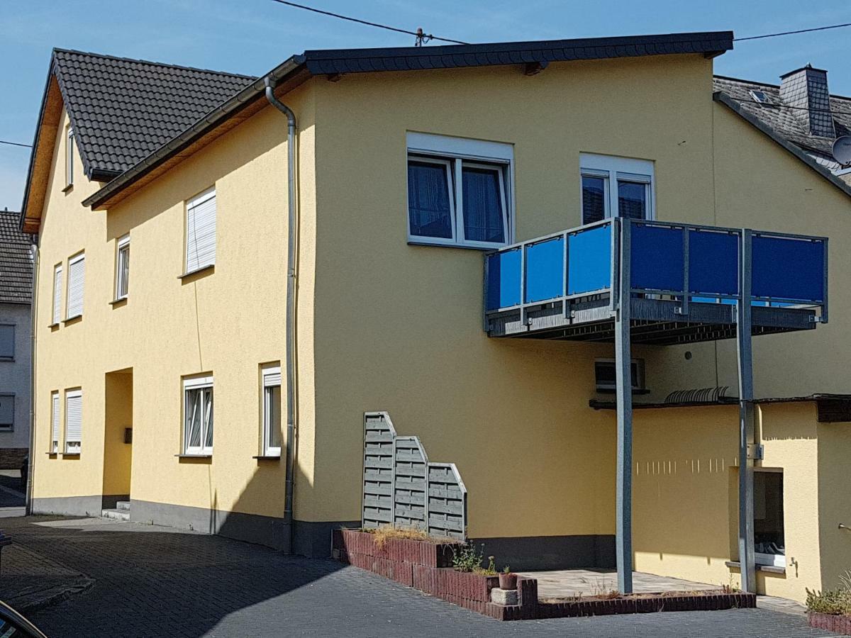 Vulkanpark-Ferienwohnung Karibic Nickenich Exterior foto